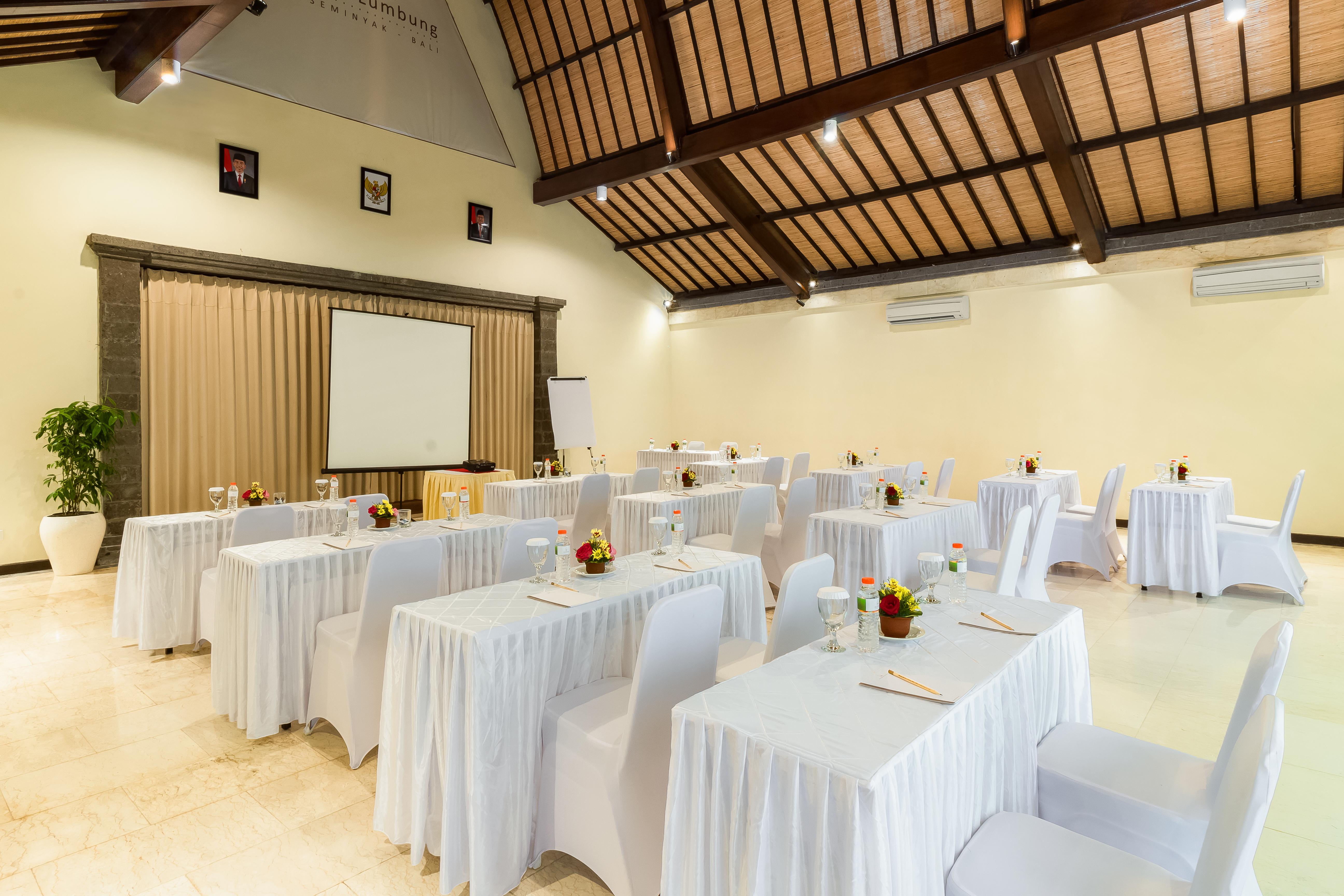 Resort Lumbung 4*